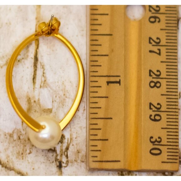 Vintage Round Oval Drop Gold Tone Stylish Dangle Earrings by Avon - B15 - Picture 3 of 3